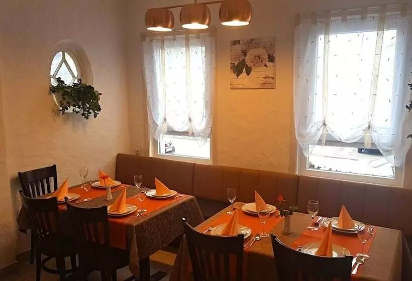 مسافرخانه Gasthof Franziska