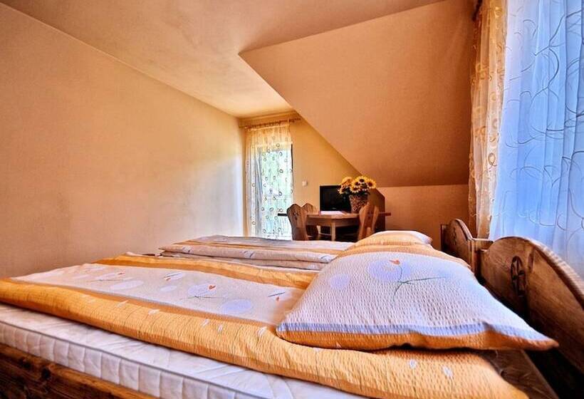 مسافرخانه Zajazd Teremulka