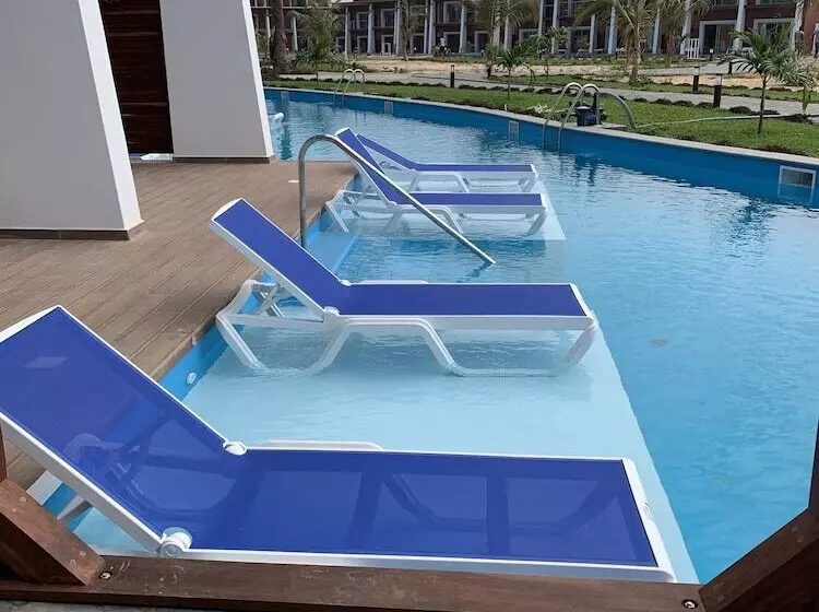 هتل African Princess Beach