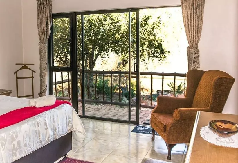 Hotelli Mawusi Bush Lodge