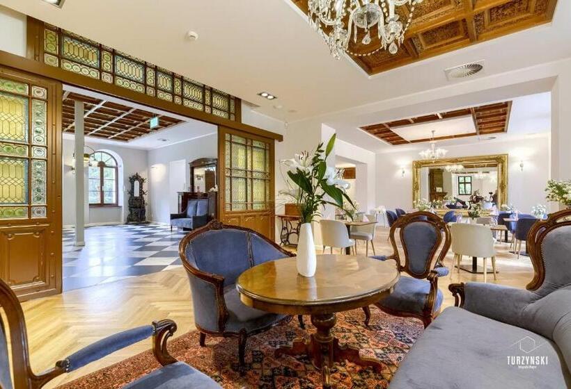 ホテル Pałac Wierzbiczany