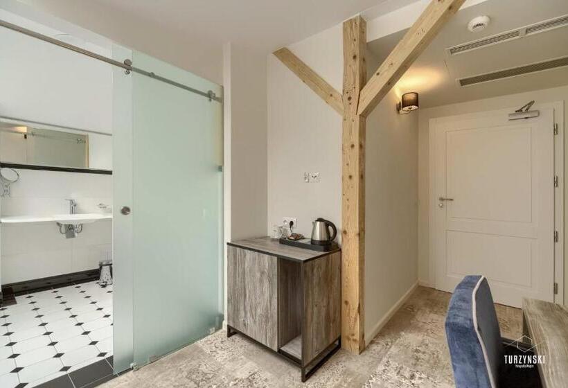 ホテル Pałac Wierzbiczany