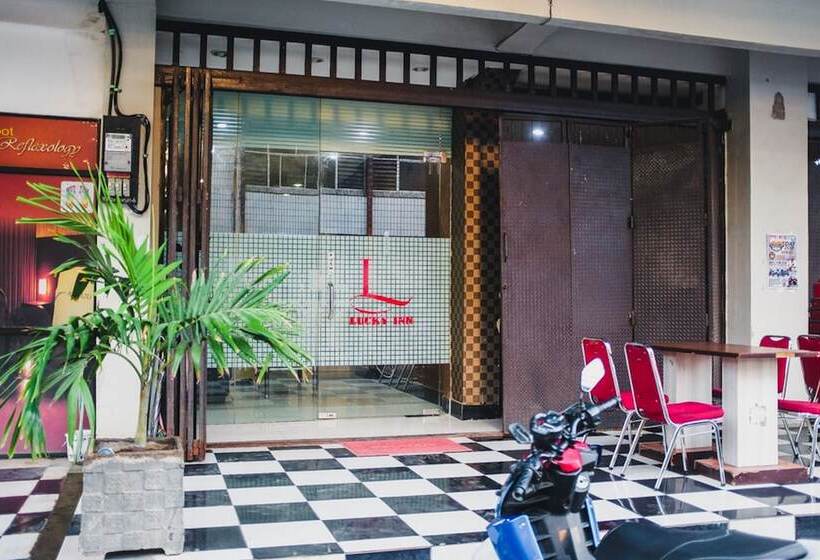 בית מלון כפרי Reddoorz Plus Near Mall Panakukang 2