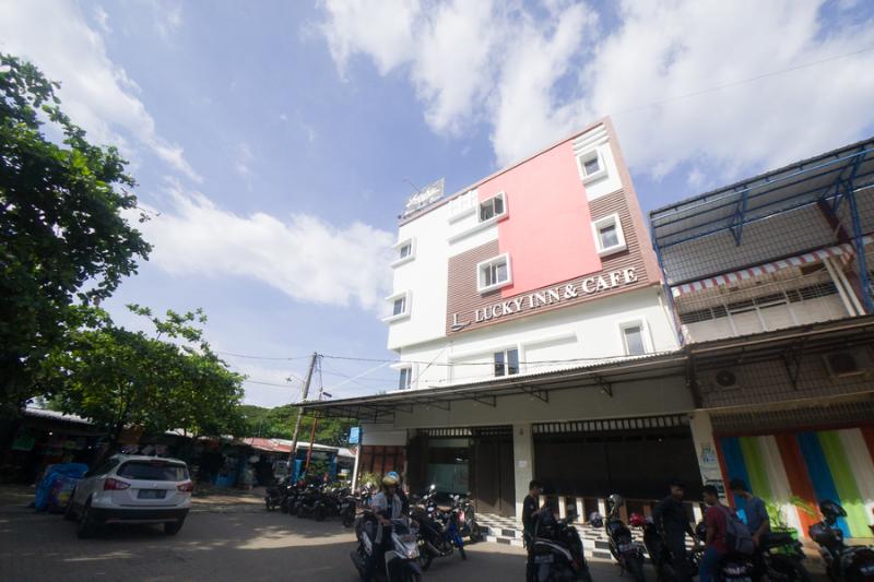בית מלון כפרי Reddoorz Plus Near Mall Panakukang 2