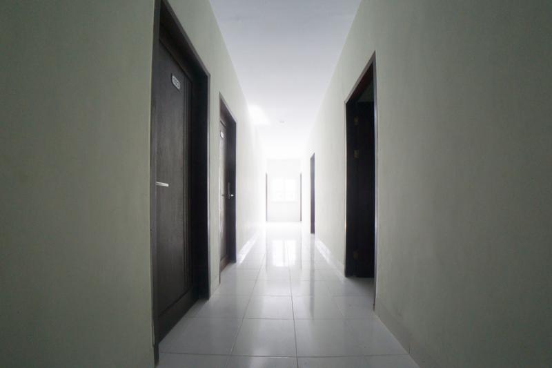 בית מלון כפרי Reddoorz Plus Near Mall Panakukang 2