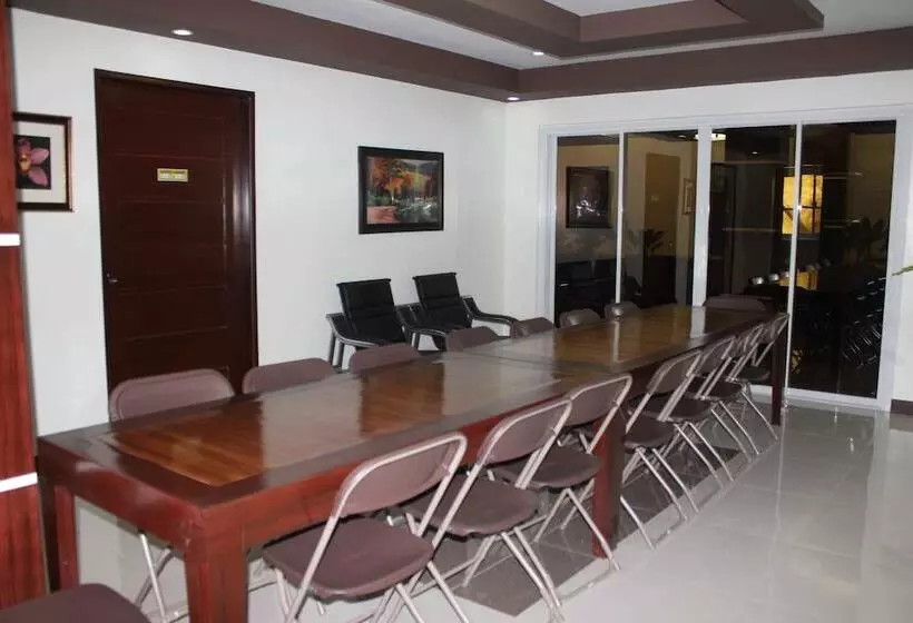 Mc Hotel Lingayen