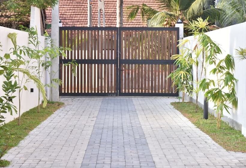 פנסיון Aurora Four Seasons Villa & Spa