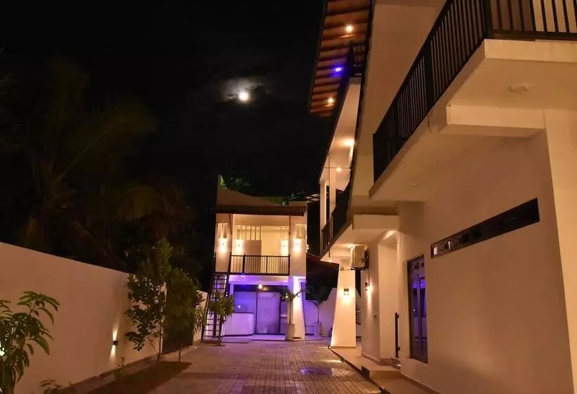 Majatalo Aurora Four Seasons Villa & Spa