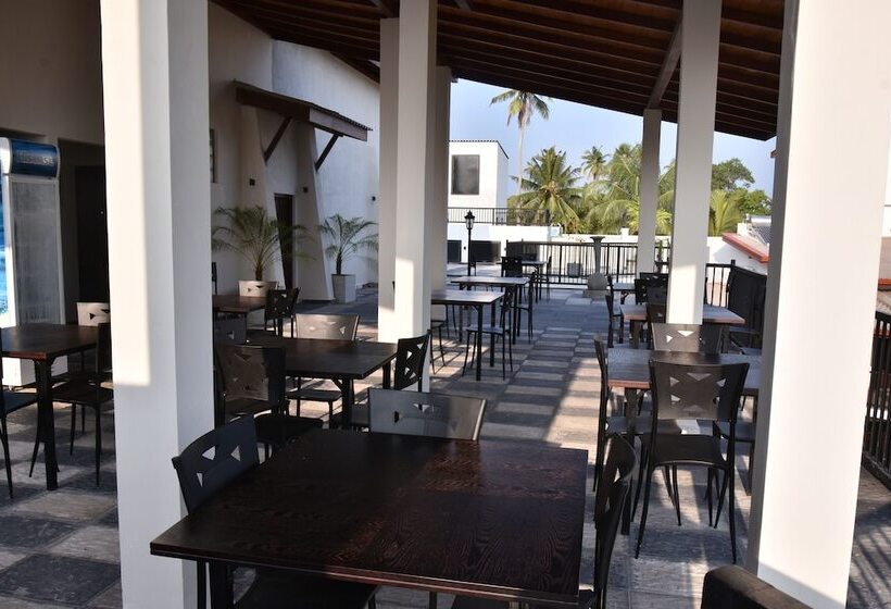 פנסיון Aurora Four Seasons Villa & Spa