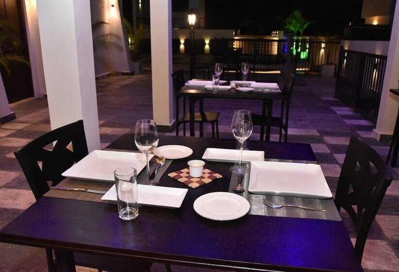 פנסיון Aurora Four Seasons Villa & Spa