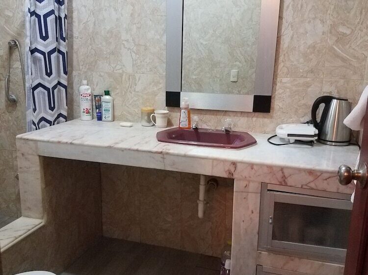 پانسیون Casa Serena