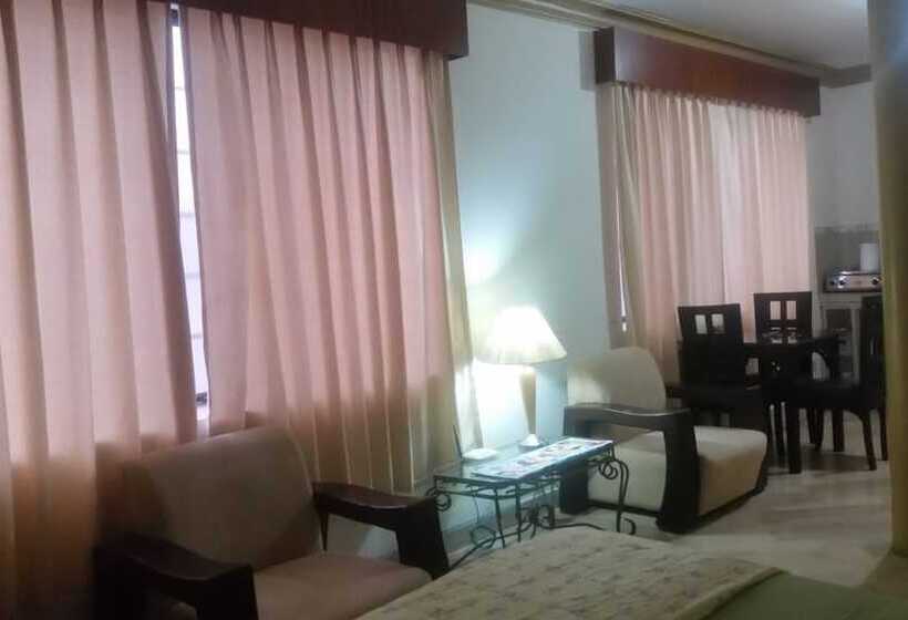 پانسیون Casa Serena