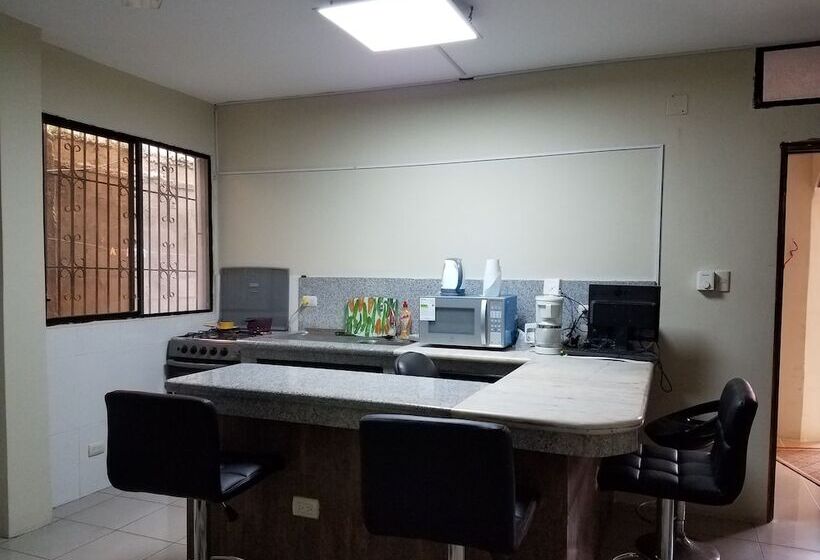 پانسیون Casa Serena