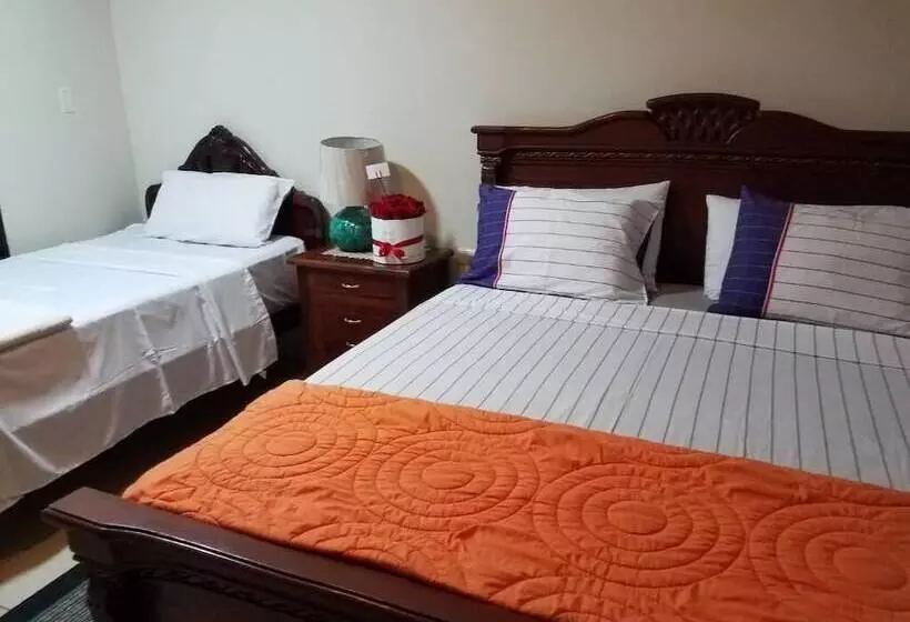 پانسیون Casa Serena