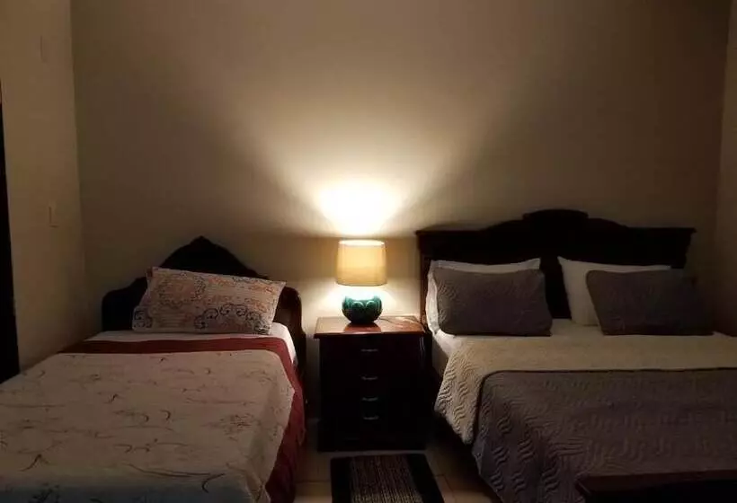 پانسیون Casa Serena