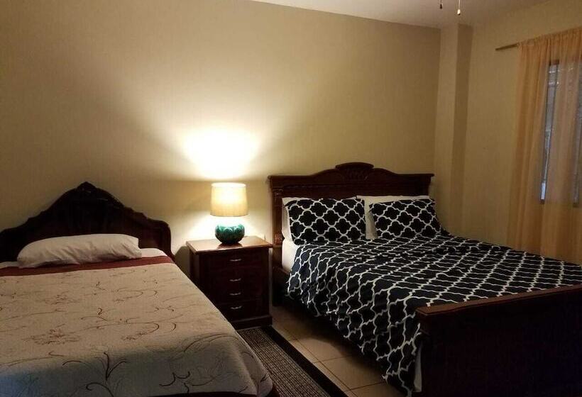 پانسیون Casa Serena