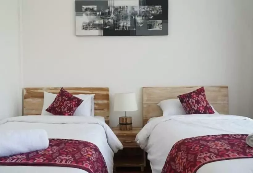 ペンション Seno Guesthouse & Cafe