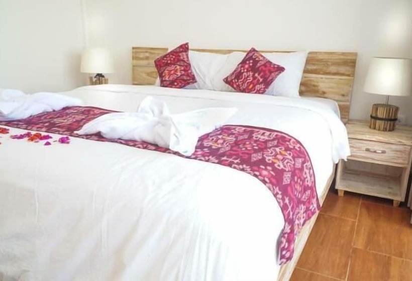 پانسیون Seno Guesthouse & Cafe