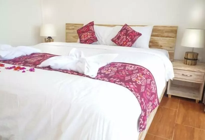 ペンション Seno Guesthouse & Cafe