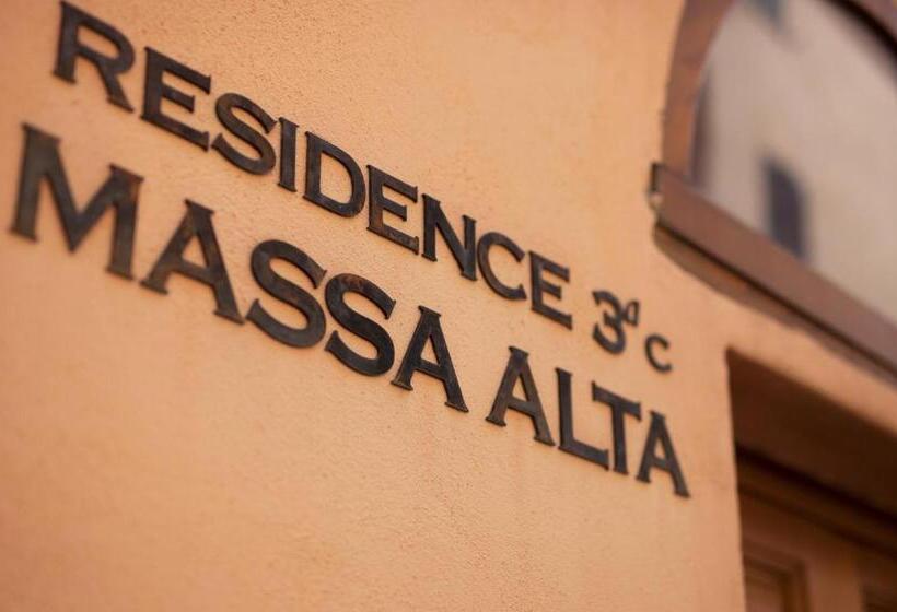 إقامة Massa Alta B&b E Appartamenti