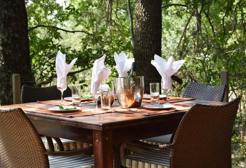 ホテル Bundox Safari Lodge
