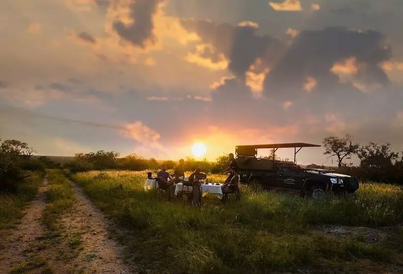 ホテル Bundox Safari Lodge