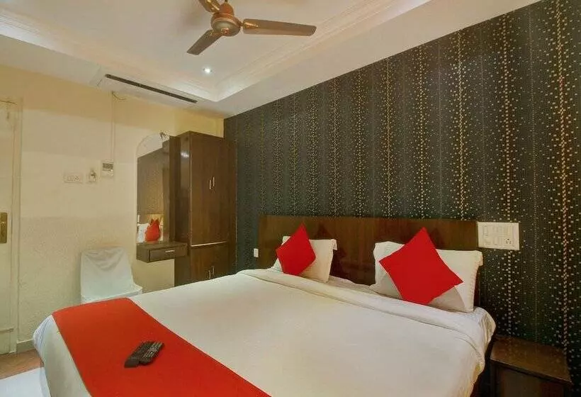 Hotelli Forest Transit