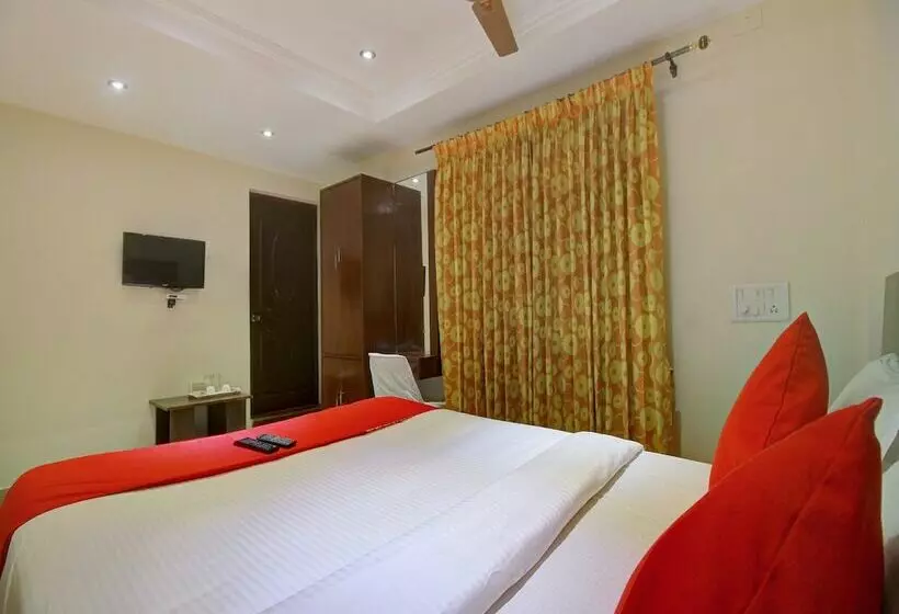 Hotelli Forest Transit