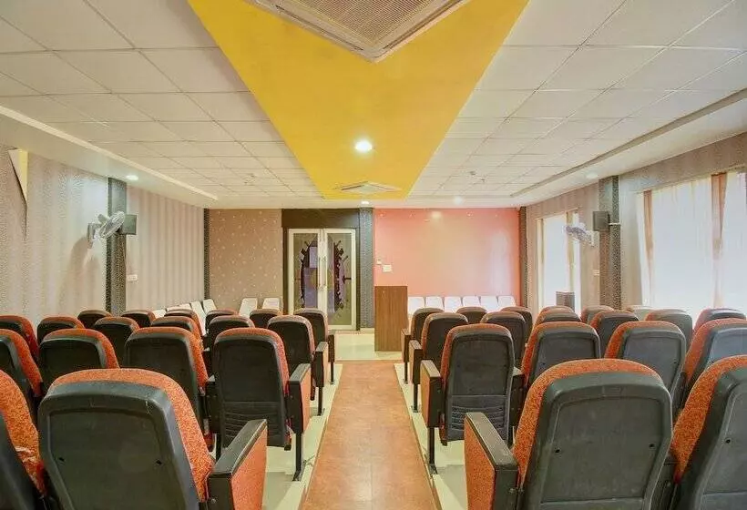 Hotelli Forest Transit