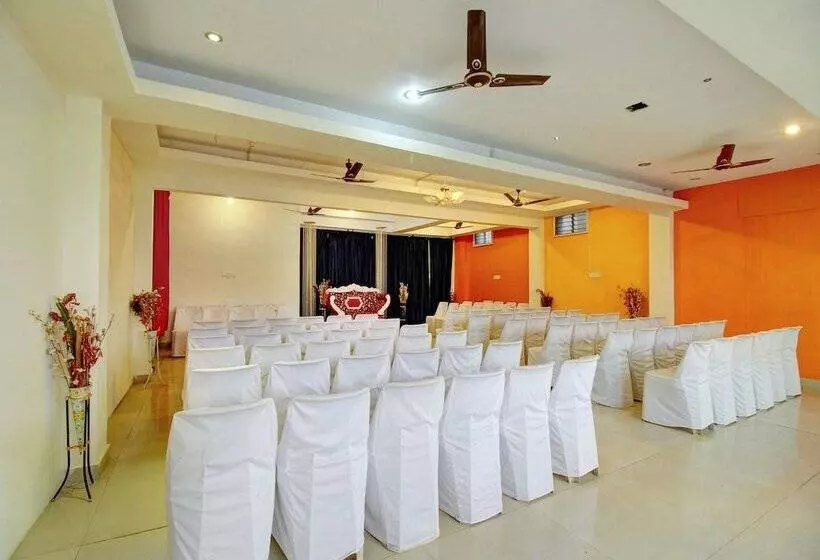 Hotelli Forest Transit