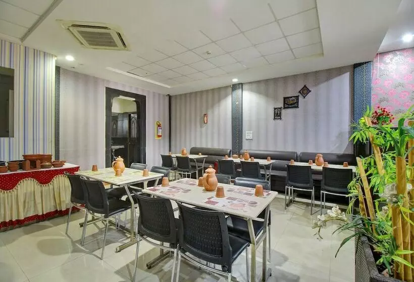 Hotelli Forest Transit