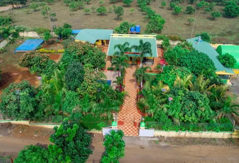 Hotelli Natures Dreamland Holiday Homes, Igatpuri