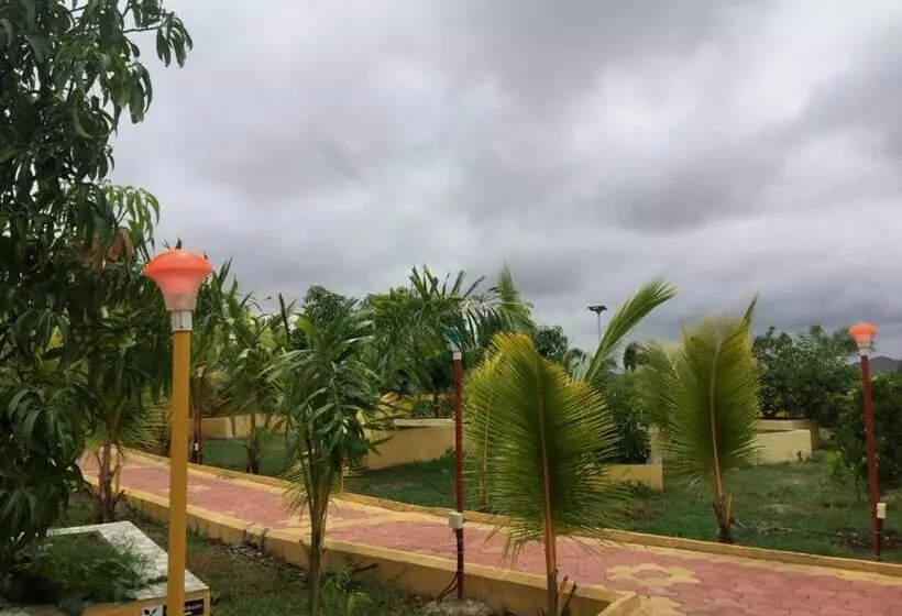 Hotelli Natures Dreamland Holiday Homes, Igatpuri