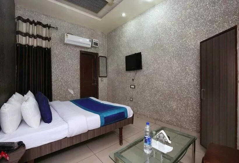 ホテル Prem Sagar