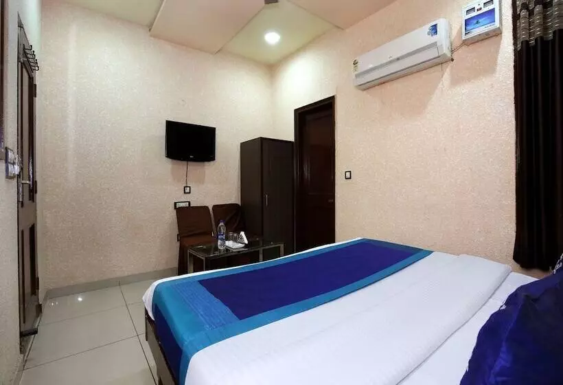 ホテル Prem Sagar