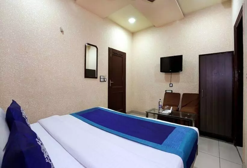 ホテル Prem Sagar