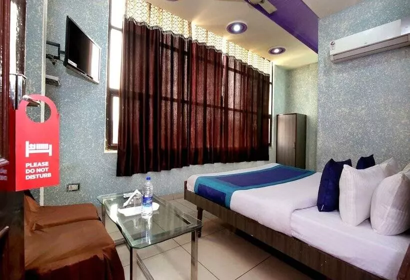 ホテル Prem Sagar