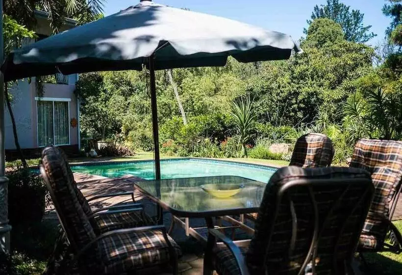 پانسیون Africa S Eden Guesthouse