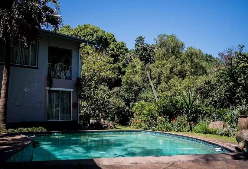 پانسیون Africa S Eden Guesthouse