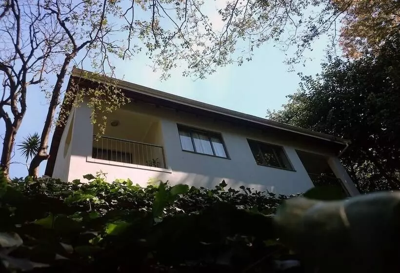 پانسیون Africa S Eden Guesthouse