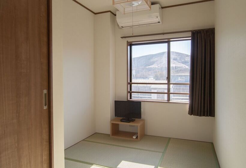 پانسیون Tabist Lakeside In Fujinami Yamanakako