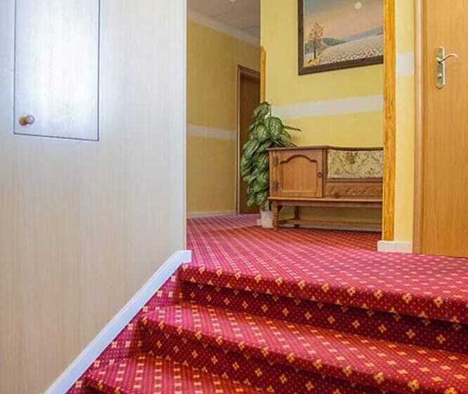 پانسیون Café König