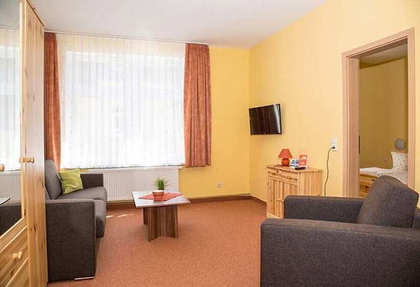 پانسیون Café König