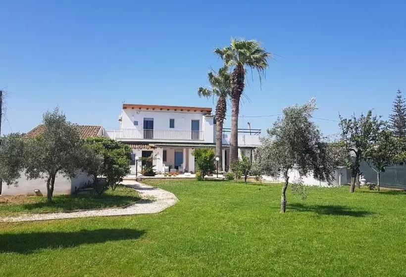 تختخواب و صبحانه Villa Giummarito
