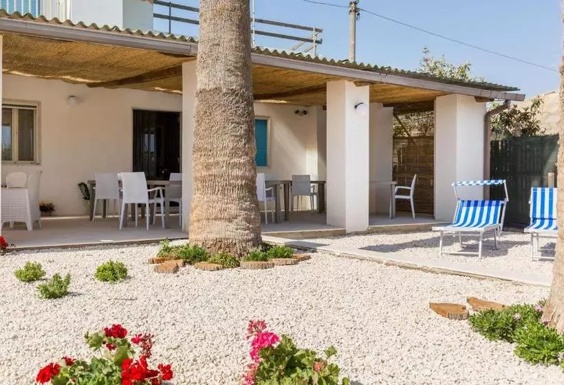 تختخواب و صبحانه Villa Giummarito