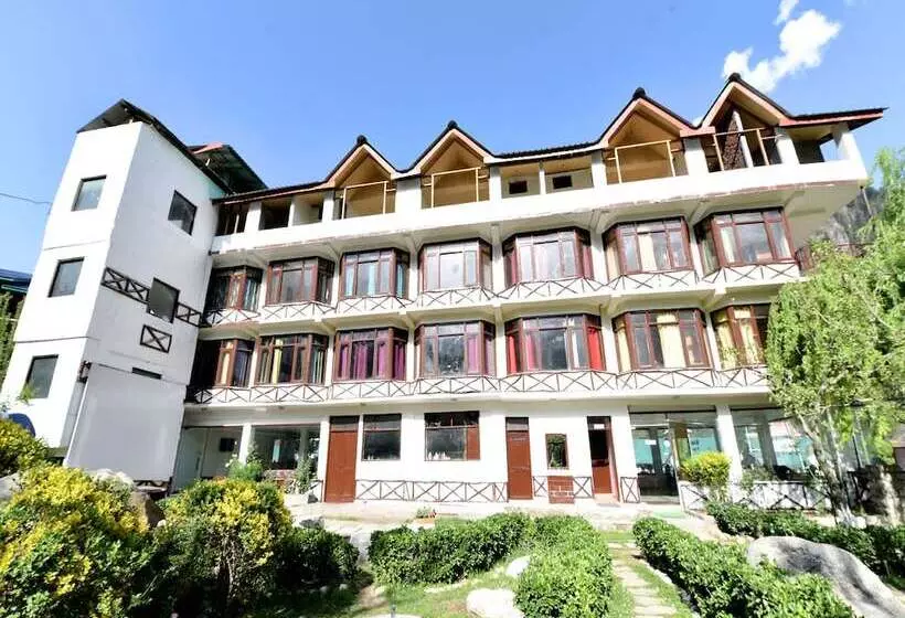 Fabhotel Whispering Wood By Oyo Rooms