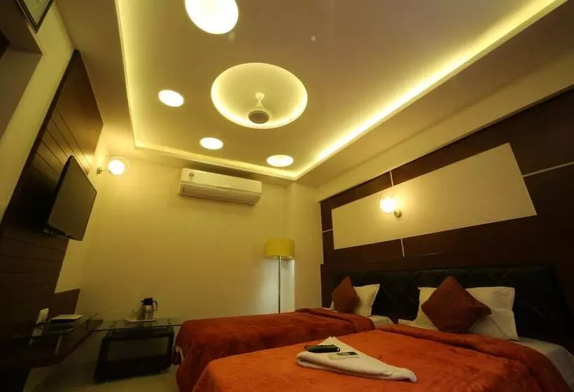 Hotelli Grandpragati