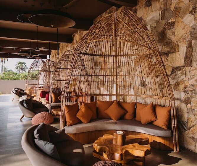 בית מלון כפרי Karpaha Sands