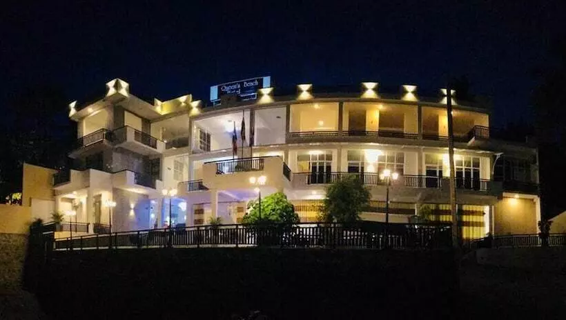 ホテル Queens Beach