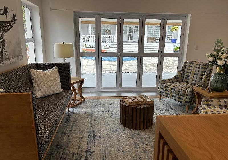 פנסיון La Ferme Guesthouse